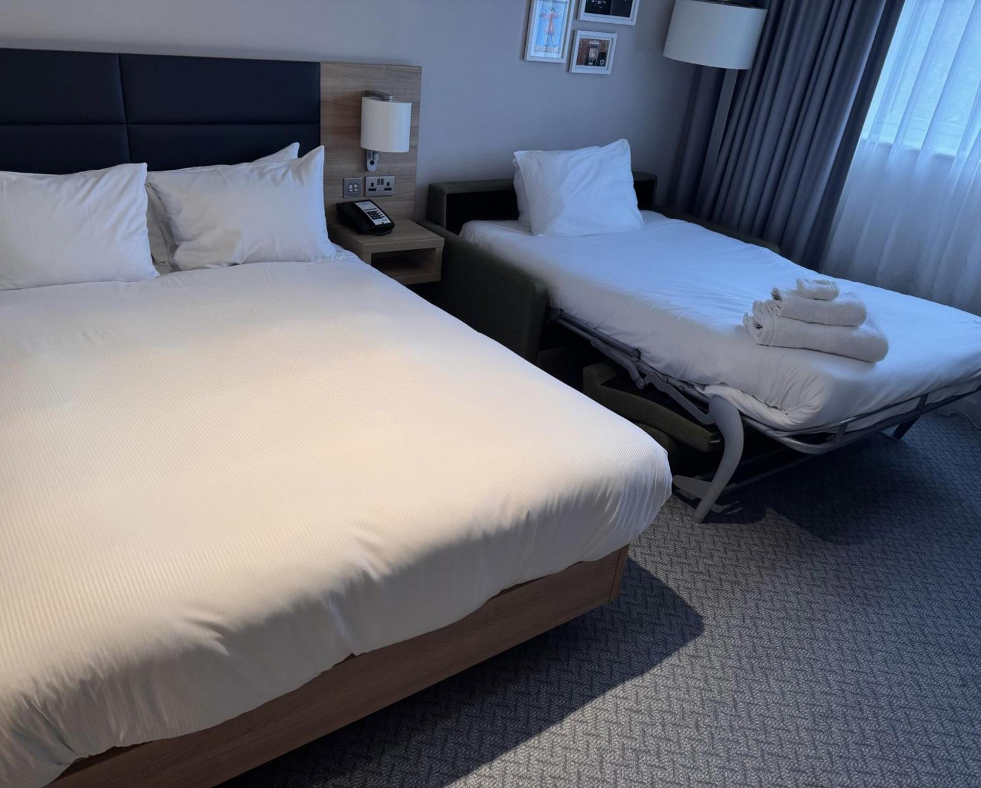 Hilton Garden Inn Abingdon Oxford Exterior foto